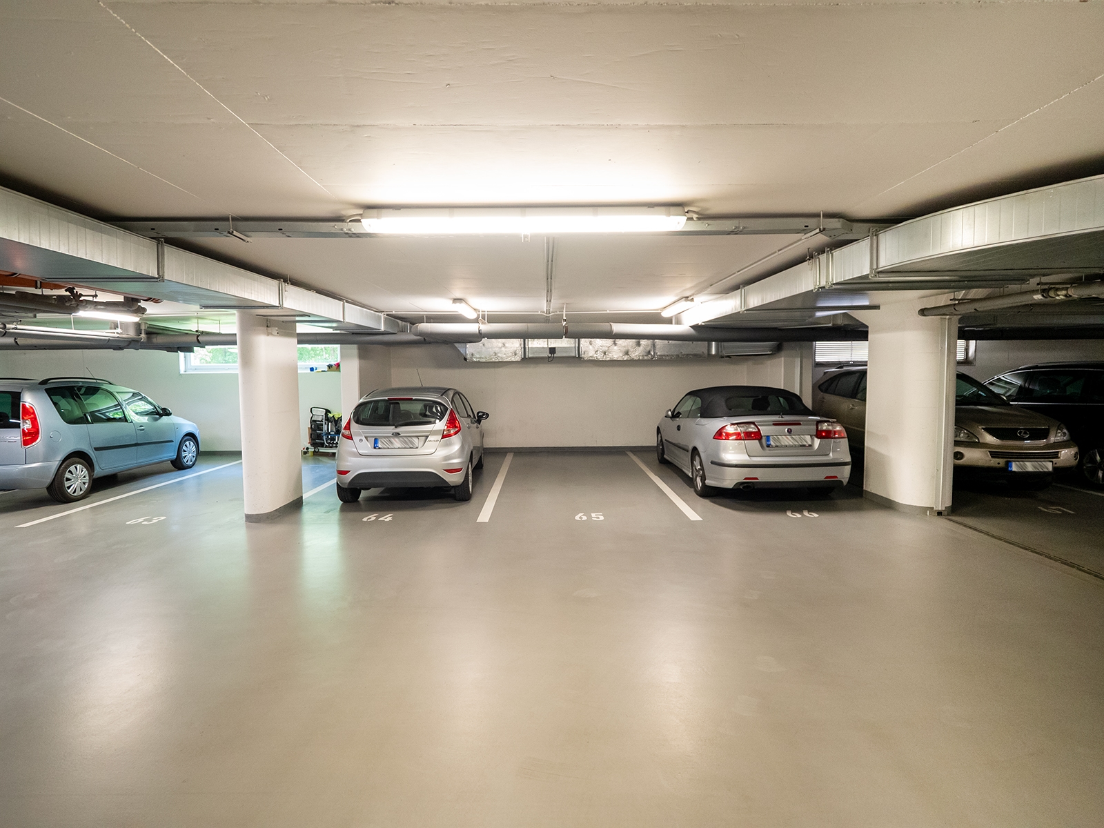Prodej parkovacího místa, ul. Chlebovická, Praha 9 – Letňany