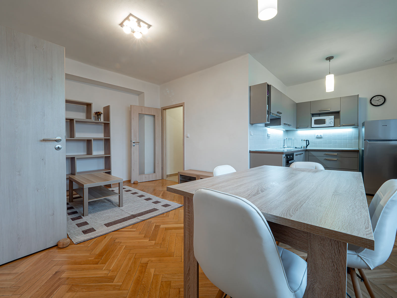 Pronájem bytu 2+kk, 43 m², ul. Argentinská, Praha 7 - Holešovice