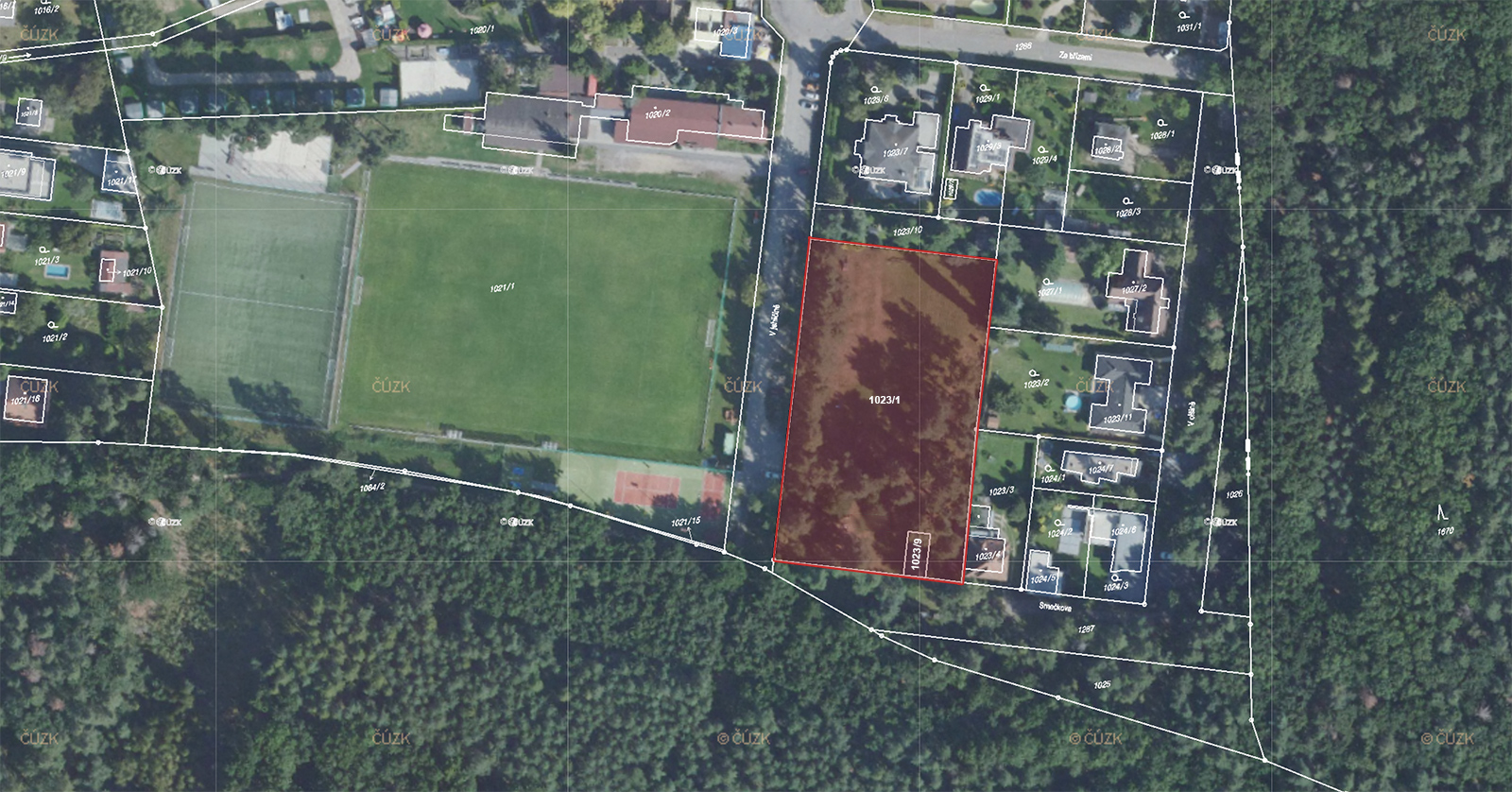 Prodej stavebního pozemku 4704 m² v obci Klánovice