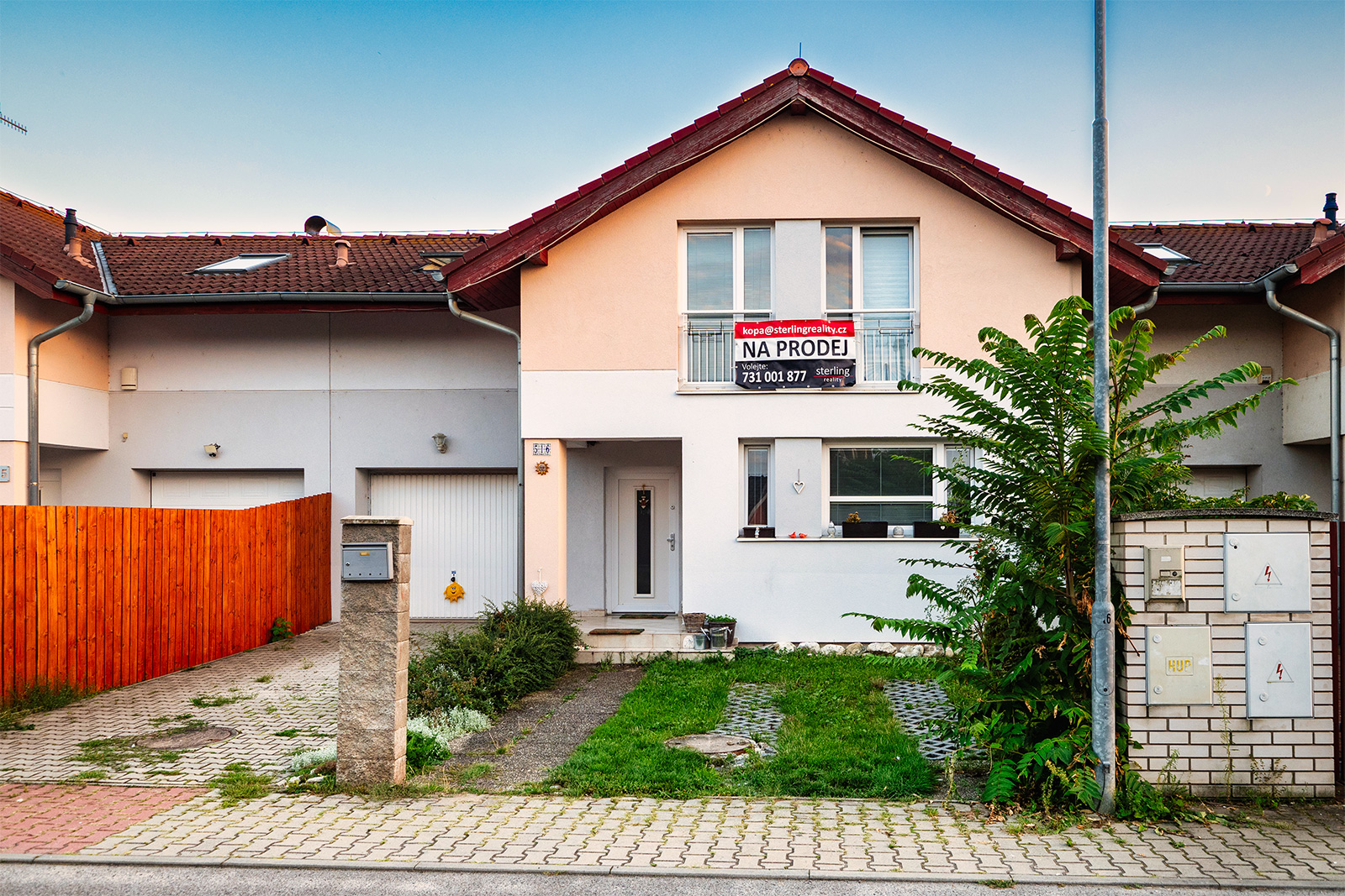 Prodej RD 5+kk - 153 m², Bášť, Praha - východ