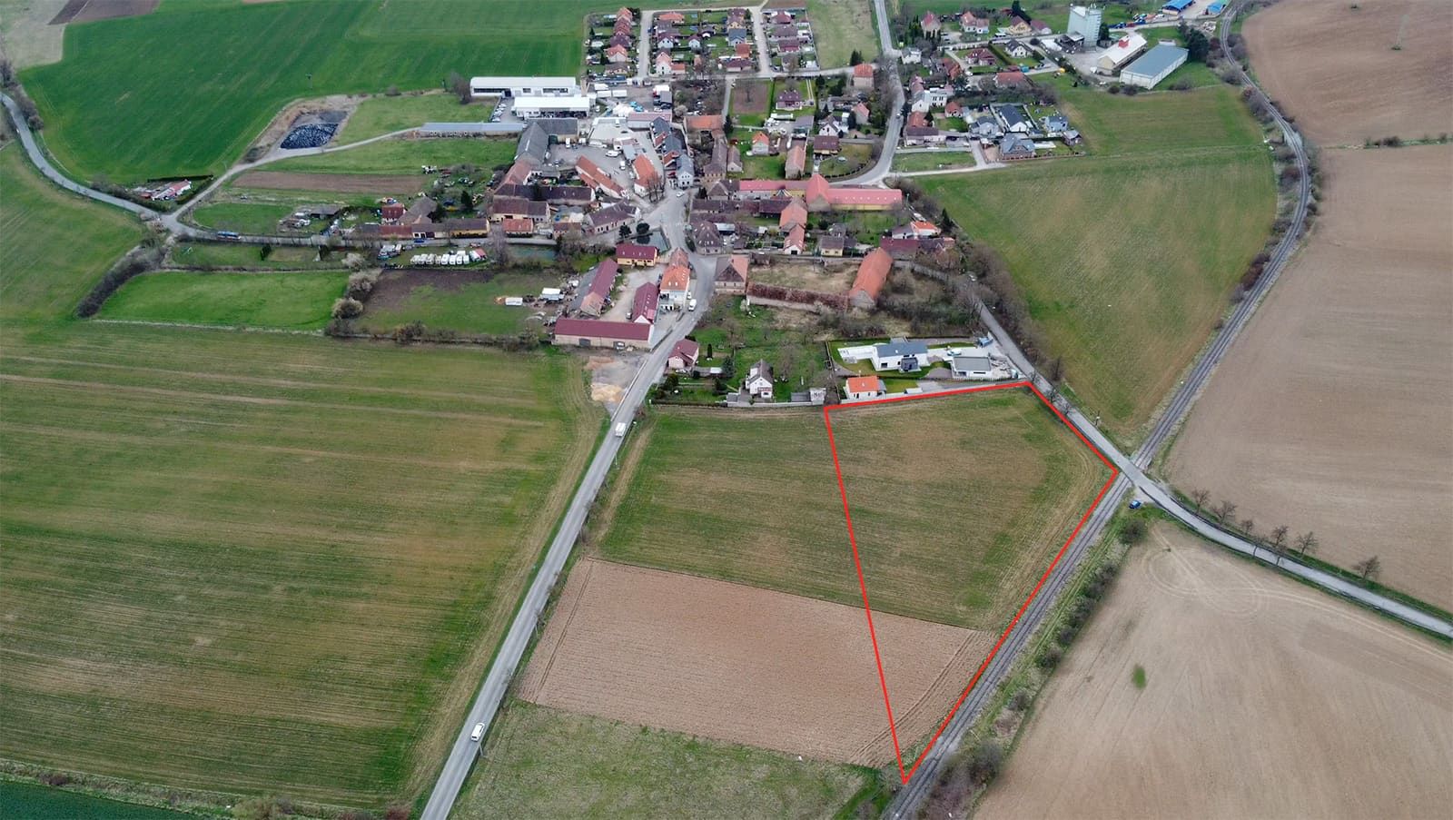 Prodej nestavebního pozemku 9294 m², Vysoký Újezd - Kuchař, okr. Beroun