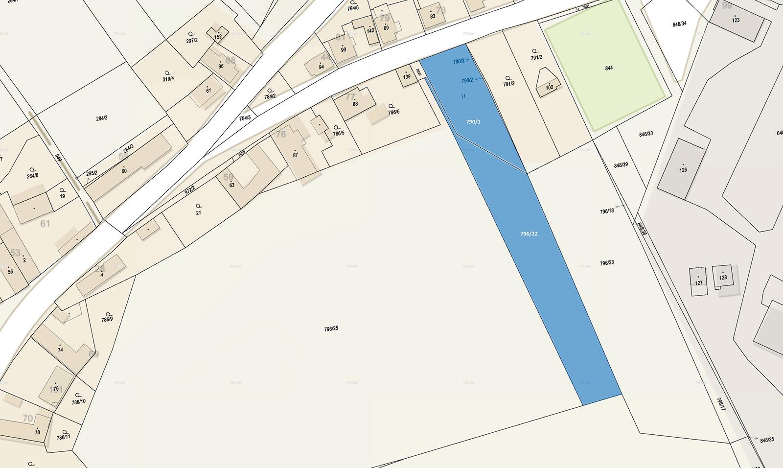 Prodej 2 stavebních pozemků v obci Chlustina, okr. Beroun