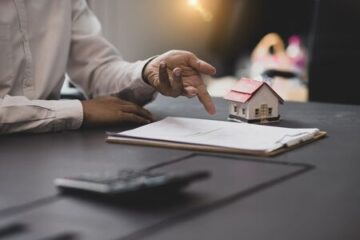 Paralelní dráha na Letišti Praha-Ruzyně: Jak projekt ovlivní realitní trh a životní prostředí v okolí