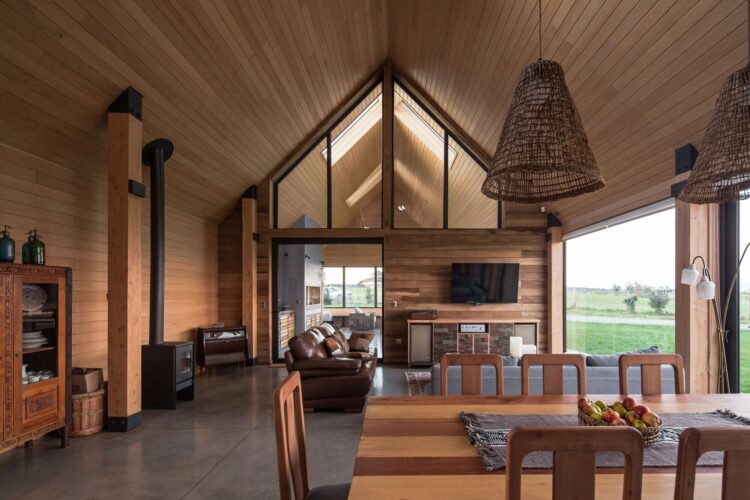 Dům oslavující půvab dřeva a sílu historie