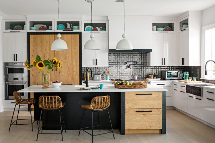 Trendy v kuchyních – svěží barvy a obří ostrůvek