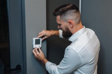 Kdy asi letos zavolá nájemník, že mu to netopí? Připravte se na sezónu starostí s kotlem